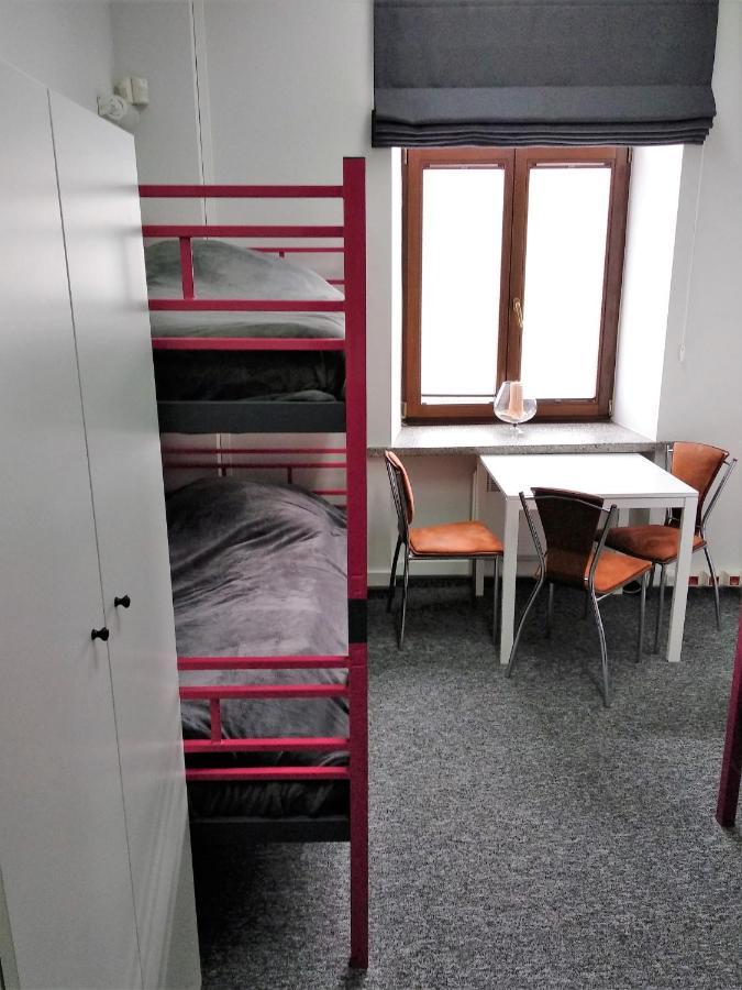 Rodmos Hostel Lublin Buitenkant foto