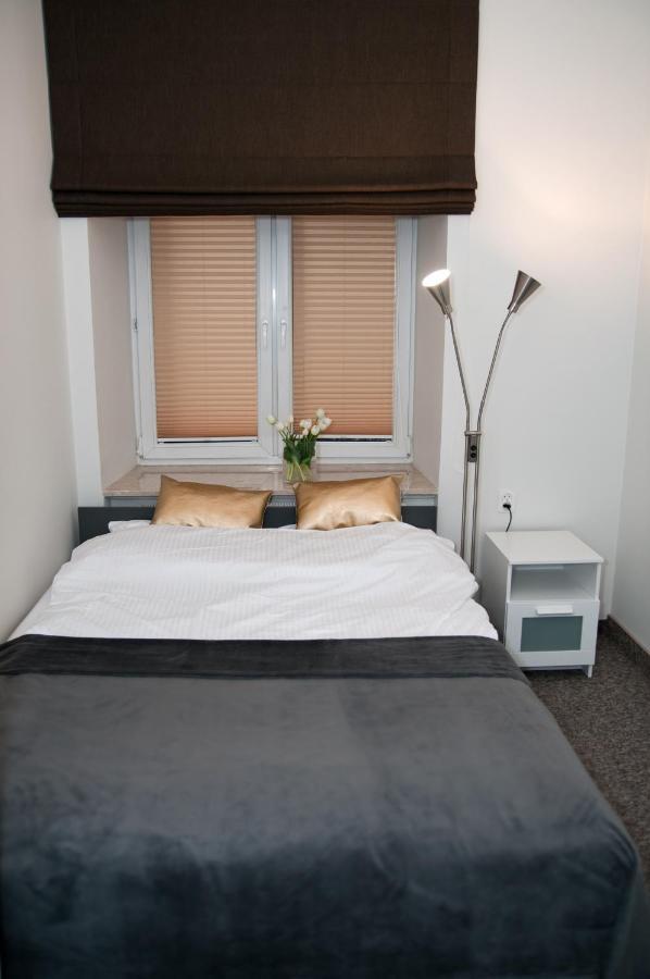 Rodmos Hostel Lublin Buitenkant foto