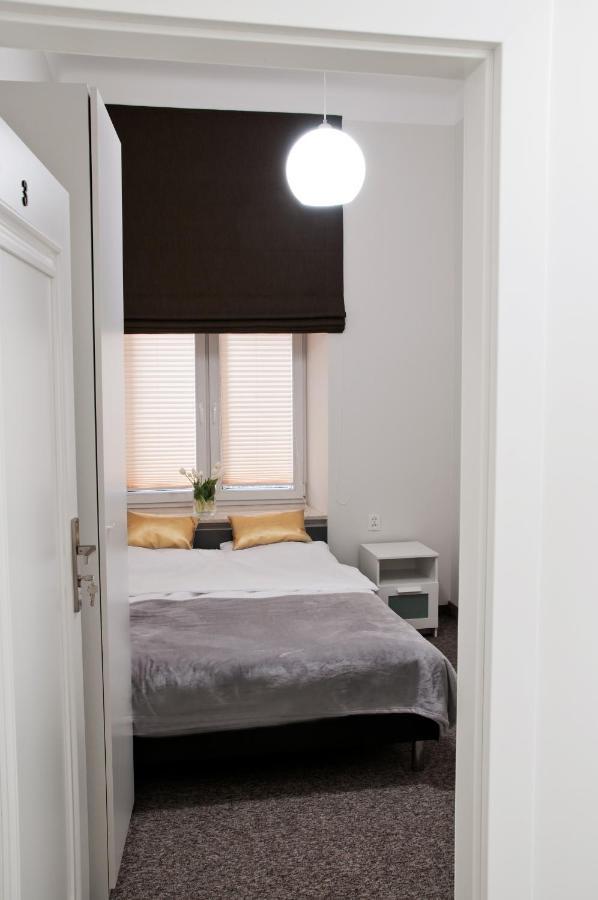 Rodmos Hostel Lublin Buitenkant foto