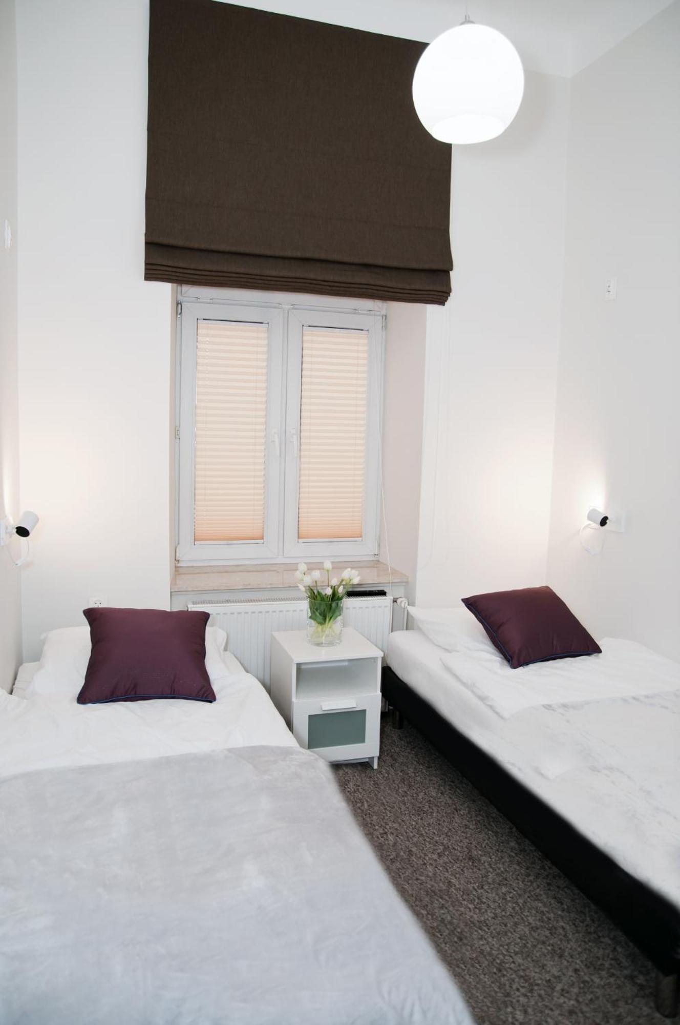Rodmos Hostel Lublin Buitenkant foto