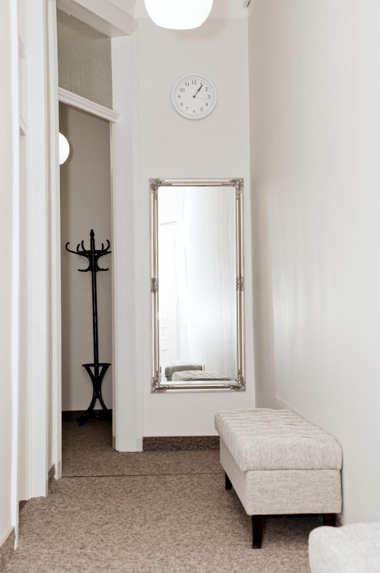 Rodmos Hostel Lublin Buitenkant foto